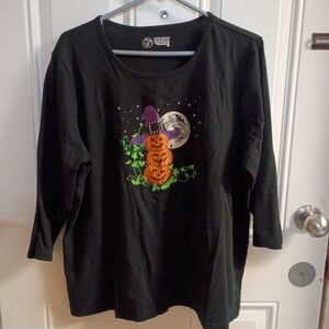 2/$10 Holiday Editions 1X Halloween Stacked Pumpkins Long Sleeve Top